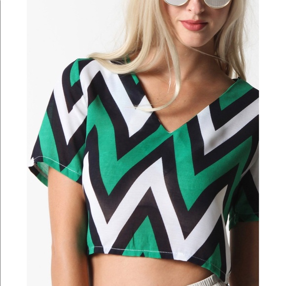 Dakota Zig Zag Crop Top (Green Multi) - Picture 3 of 8
